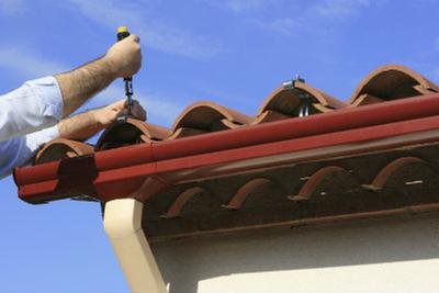 Slide of Everlast Roofing and Gutters
