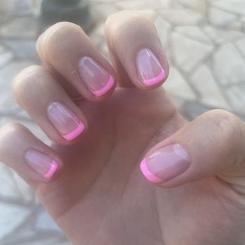 Tami-A Nails Salon - Nail Salons Near Me - Honolulu, Hawaii
