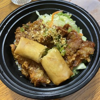 Pho @ University - V5 Bun Ga Chien Nuoc Mam (Vermicelli Bowl Crispy Chicken Tossed with House Sauce) - Vietnamese Near Me - Charlotte, North Carolina