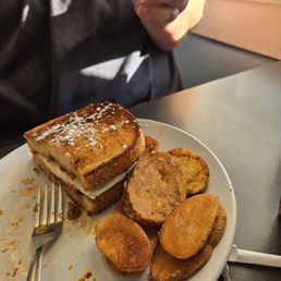 Half Monte Cristo Half Monte Cristo
