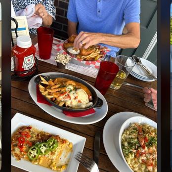 Smack Shack - Lobster Mac, crab cakes, poutine, fish and chips - Seafood Near Me - Minneapolis, Minnesota