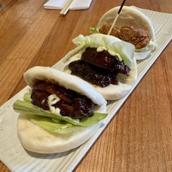 Ippudo Cupertino - Bun Medley (x2 Pork Buns, x1 Chicken Bun) - Ramen Near Me - Cupertino, California Ippudo Cupertino - Bun Medley (x2 Pork Buns, x1 Chicken Bun) - Ramen Near Me - Cupertino, California