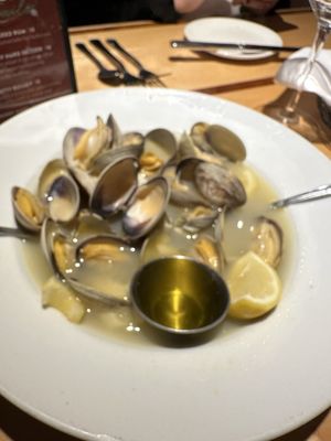 Anthony's at Columbia Point by null