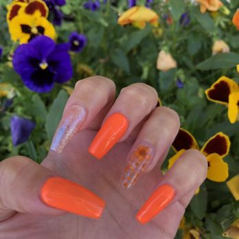 Tips & Toes - Nail Salons Near Me - Westminster, California