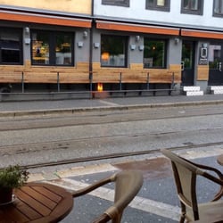 Glød - Utsikten gjennom vinduen