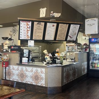 Garden Pizza - Pizza Near Me - Goodyear, Arizona
