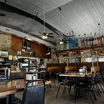 Texas Pit Stop BBQ - Dining Area - Barbeque Near Me - La Marque, Texas Texas Pit Stop BBQ - Dining Area - Barbeque Near Me - La Marque, Texas