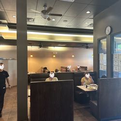 Maru Japanese Sushi Restaurant - Unprofessional service and inappropriate behavior