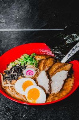Tomi Ramen by null