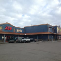 Deli & Grill - The deli is sandwiched (pardon the pun) between the grocery store and ACE hardware store.