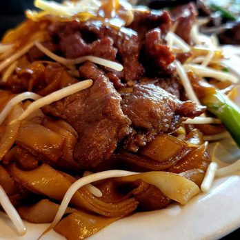 Hing Lung - Beef ChowFun - Chinese Near Me - San Bruno, California
