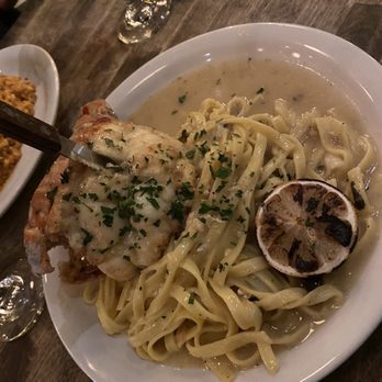 Popolari - Lobster w/ fresh fettuccine & charred lemon in scampi sauce. - Italian Near Me - Bloomfield, New Jersey