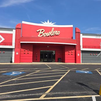 Bowlero Glendale Heights - Bowlers, terrible place. - Venues & Event Spaces Near Me - Glendale Heights, Illinois Bowlero Glendale Heights - Bowlers, terrible place. - Venues & Event Spaces Near Me - Glendale Heights, Illinois