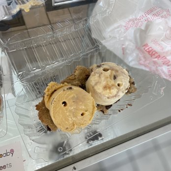 Sugar Baby Sweets - Chocolate chip cookies topped with Pecan praline, and butter pecan ice cream - Ice Cream & Frozen Yogurt Near Me - Las Vegas, Nevada Sugar Baby Sweets - Chocolate chip cookies topped with Pecan praline, and butter pecan ice cream - Ice Cream & Frozen Yogurt Near Me - Las Vegas, Nevada