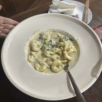 Il Gusto - Spinach Tortellini - Pizza Near Me - Sapulpa, Oklahoma Il Gusto - Spinach Tortellini - Pizza Near Me - Sapulpa, Oklahoma