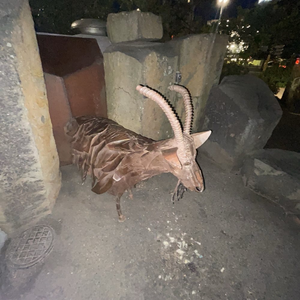 Trash Goat ! Trash Goat !