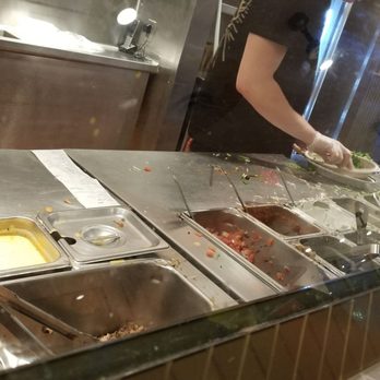 Chipotle Mexican Grill - Mexican Near Me - West Bloomfield, Michigan