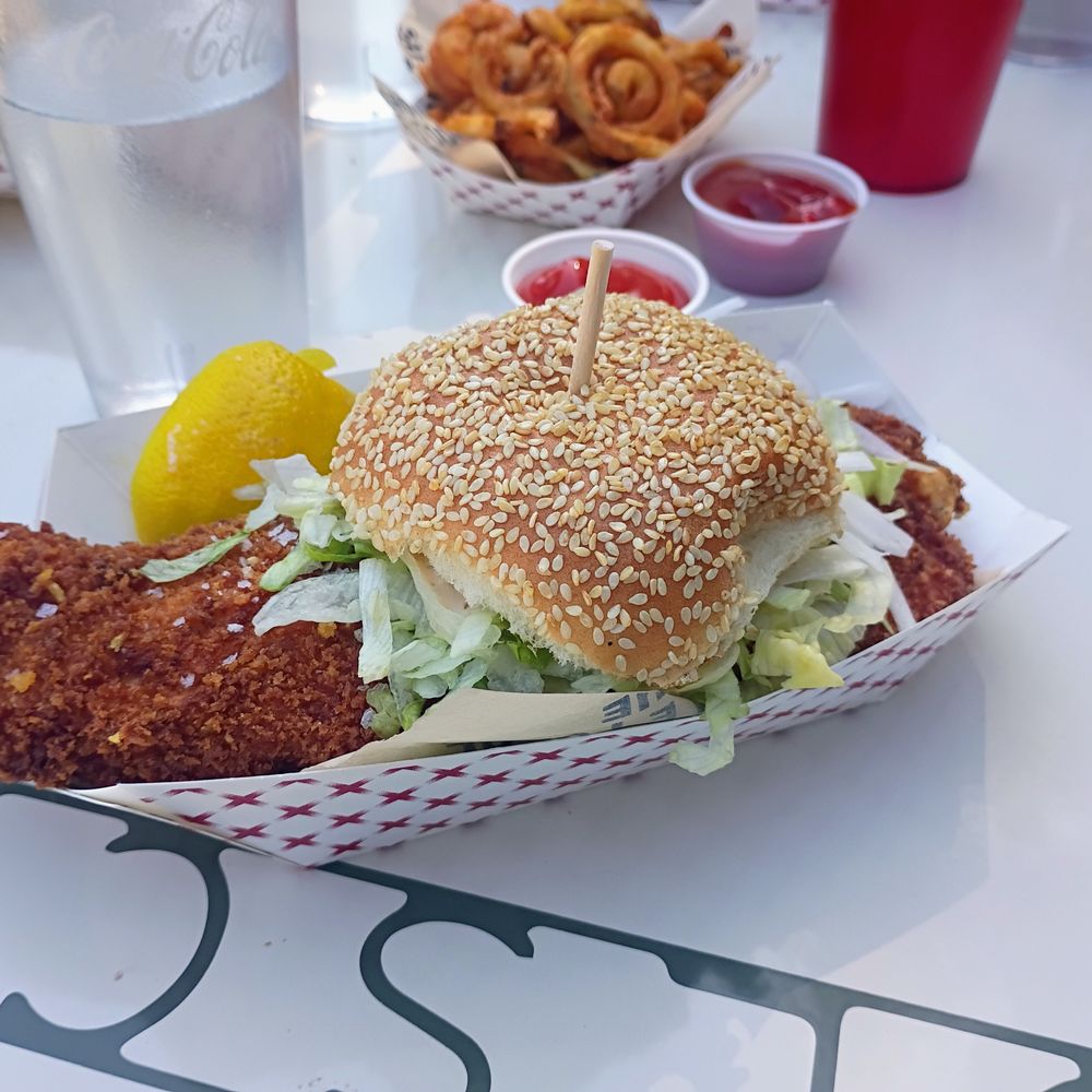 Suttle Lodge & Boathouse - Fish sandwich - Hotels Near Me - Sisters, Oregon Suttle Lodge & Boathouse - Fish sandwich - Hotels Near Me - Sisters, Oregon