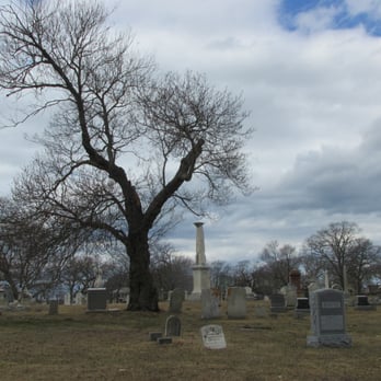 Oak Grove Cemetery - Great tree - Funeral Services & Cemeteries Near Me - Gloucester, Massachusetts Oak Grove Cemetery - Great tree - Funeral Services & Cemeteries Near Me - Gloucester, Massachusetts
