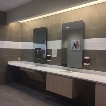 LA Fitness - Locker room - Gyms Near Me - Charlotte, North Carolina LA Fitness - Locker room - Gyms Near Me - Charlotte, North Carolina