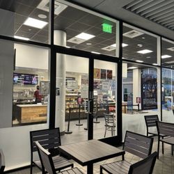 Western Bagel - Welcoming and great ambiance!