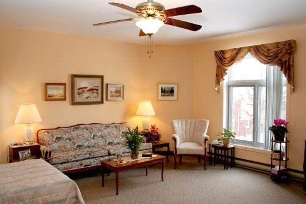 CHÂTEAU PIERREFONDS Updated August 2024 24 Photos 15928 Boulevard