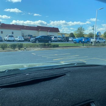 Daytons - Crowded - American Near Me - Salisbury, Maryland