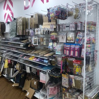 Daiso - Department Stores Near Me - Edgewater, New Jersey