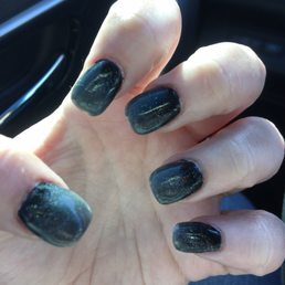 I was not pleased with how bulky and uneven my nails were done. I was not pleased with how bulky and uneven my nails were done.