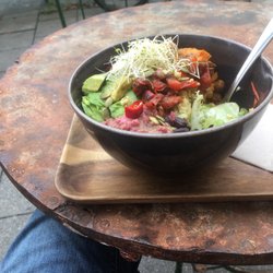 Iss Dich Glücklich - Eine wunderbare vegane Bowl