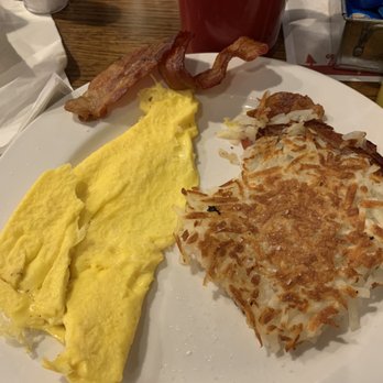 Bob Evans - Waited 40 minutes for my order and this is what I got. Yes,it tasted as bad as it looks. The service was just as bad. - American Near Me - Branson, Missouri
