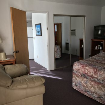 Swiss Holiday Lodge - Hotels Near Me - Mount Shasta, California Swiss Holiday Lodge - Hotels Near Me - Mount Shasta, California