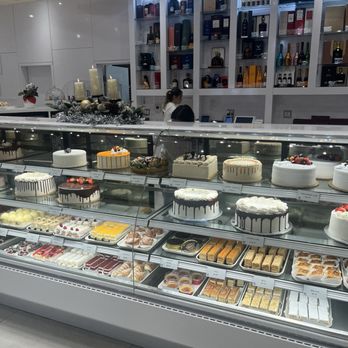 Karina's Cake House - Bakeries Near Me - Glendale, California Karina's Cake House - Bakeries Near Me - Glendale, California