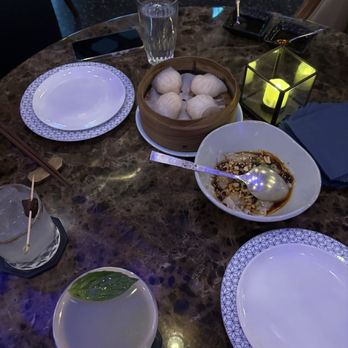 Mott 32 - Chinese Near Me - Toronto, Ontario