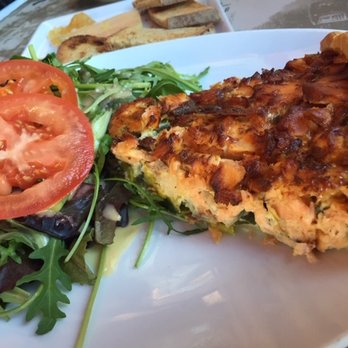 Le Départ Saint Michel - Quiche done right - Brasseries Near Me - Paris, 75 Le Départ Saint Michel - Quiche done right - Brasseries Near Me - Paris, 75