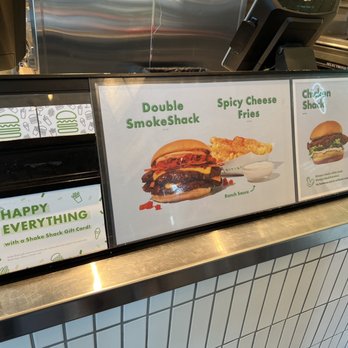 Shake Shack Santa Monica - Burgers Near Me - Santa Monica, California