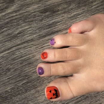 Shine Nail Salon - Another great Halloween foot! - Nail Salons Near Me - Kailua, Hawaii Shine Nail Salon - Another great Halloween foot! - Nail Salons Near Me - Kailua, Hawaii