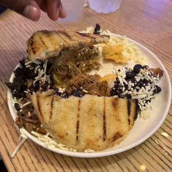 Arepa Bar - Pelua Arepa - Venezuelan Near Me - Miami, Florida