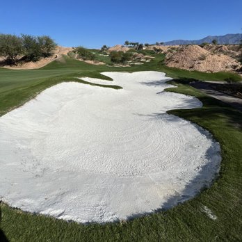 Wolf Creek Golf Club - Fresh white sand in the traps. These are how sand traps are supposed to play. - Golf Near Me - Mesquite, Nevada