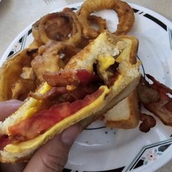 Chaperral Cafe - Grill cheese with bacon and tomato