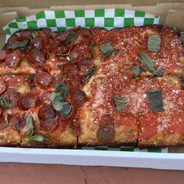Half pepperoni half red top