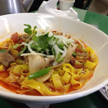 Pho King - #41 My Quang, Ho Fun Noodle with Pork Rib, Shrimp and Bacon - Vietnamese Near Me - Oakland, California