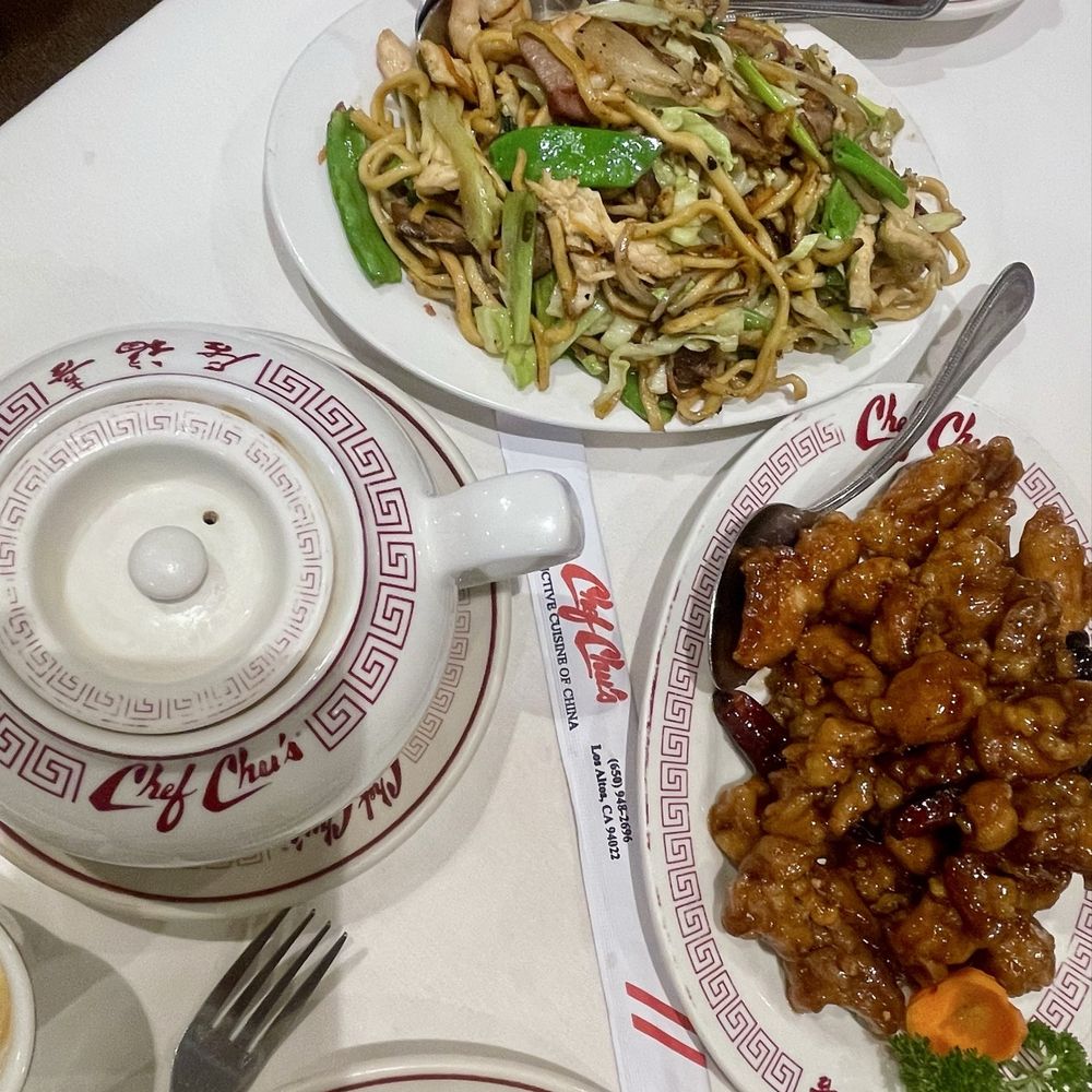 Chef Chu's - Chow Mein / 名色炒麵 General Chicken / 左宗棠雞柳 - Chinese Near Me - Los Altos, California