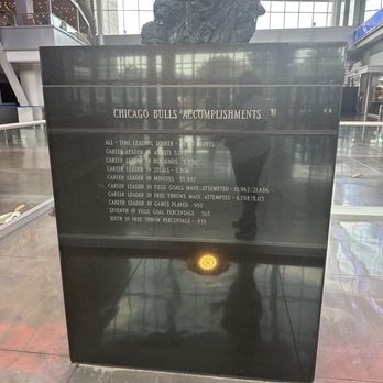 United Center - Stadiums & Arenas Near Me - Chicago, Illinois United Center - Stadiums & Arenas Near Me - Chicago, Illinois