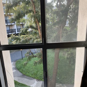 Glass and Mirrors - Broken window - Glass & Mirrors Near Me Glass and Mirrors - Broken window - Glass & Mirrors Near Me