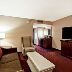 Embassy Suites by Hilton Dulles Airport - Guest room amenity