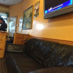 Emerson Gamory Income Tax Service - Waiting area