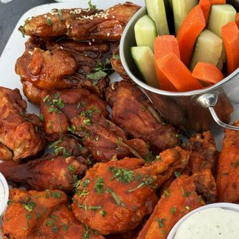 The Fifth - Wings -- Buffalo, Barbecue, Asian Zing - Cocktail Bars Near Me - Anaheim, California