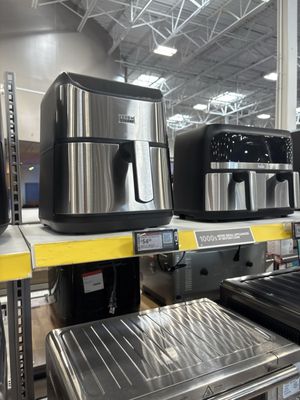 Best Buy by null