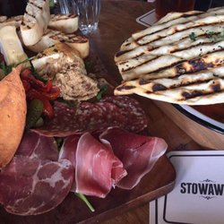 Stowaway Bar - Lovers Picnic and the Mussel T